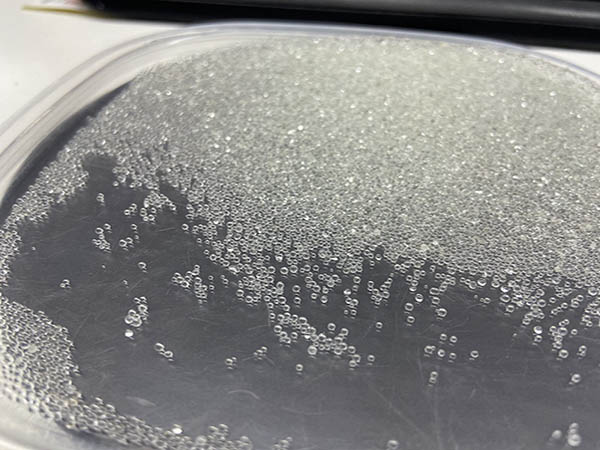 喷砂玻璃珠的性能特点